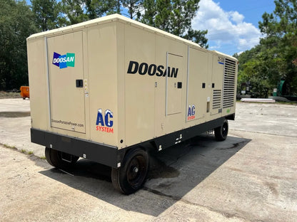 2014 Doosan XHP1170WCU T4F Portable Air Compressor