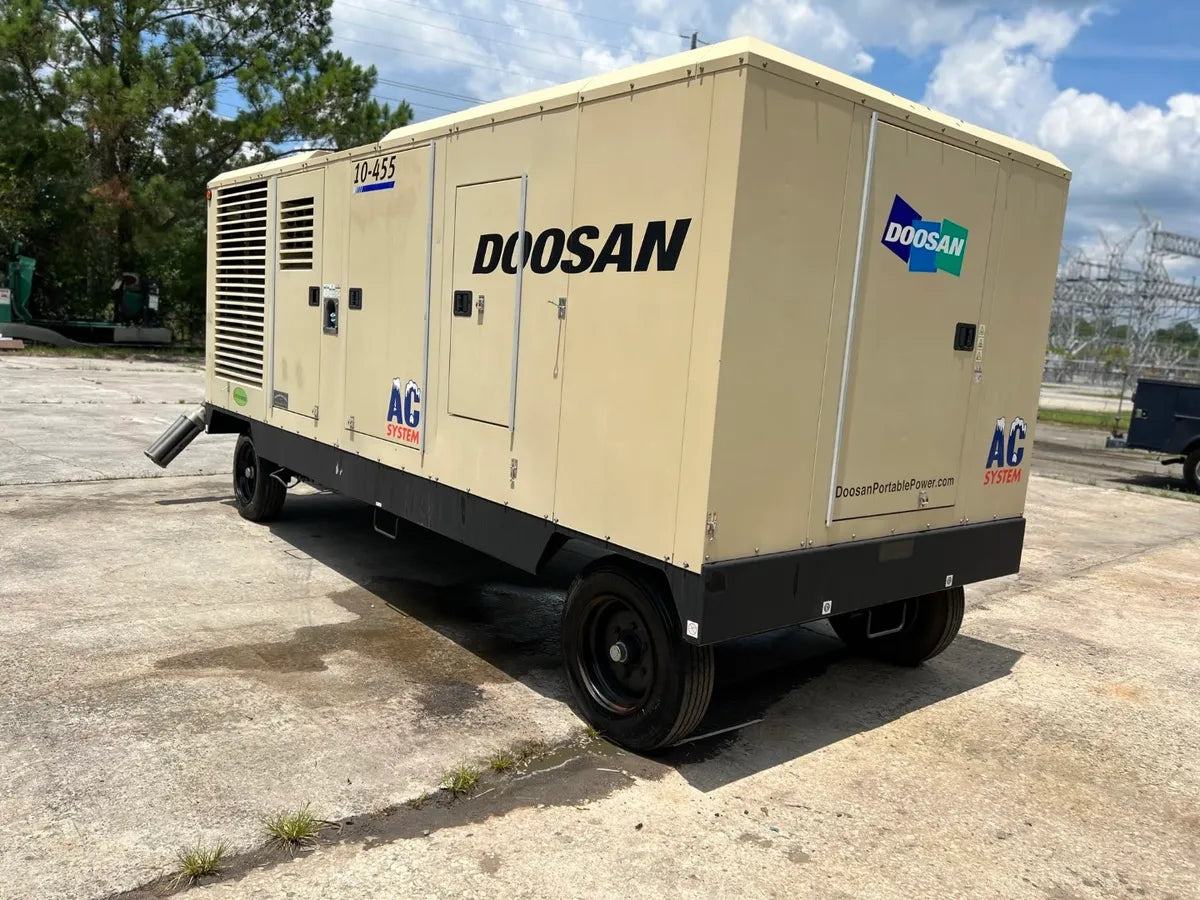 2014 Doosan XHP1170WCU T4F Portable Air Compressor