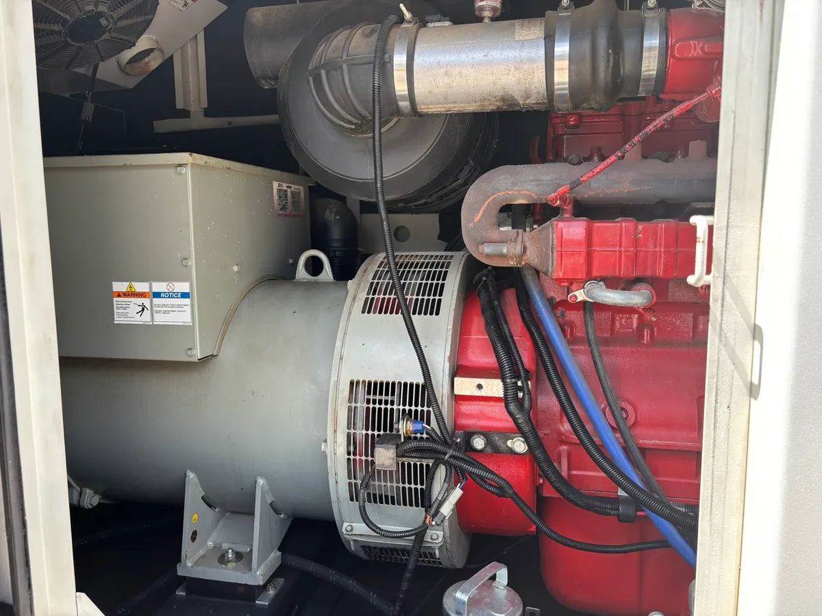 LOW HOUR 2013 Doosan G325 Portable Diesel Generator