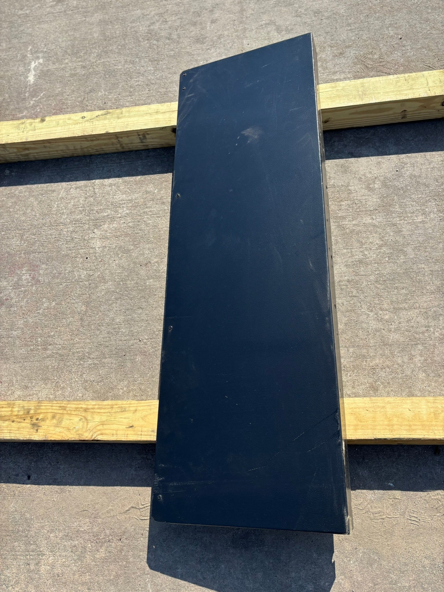 Bobcat/Doosan 22895429GB PANEL POWER PEDESTAL RIGHT COVER
